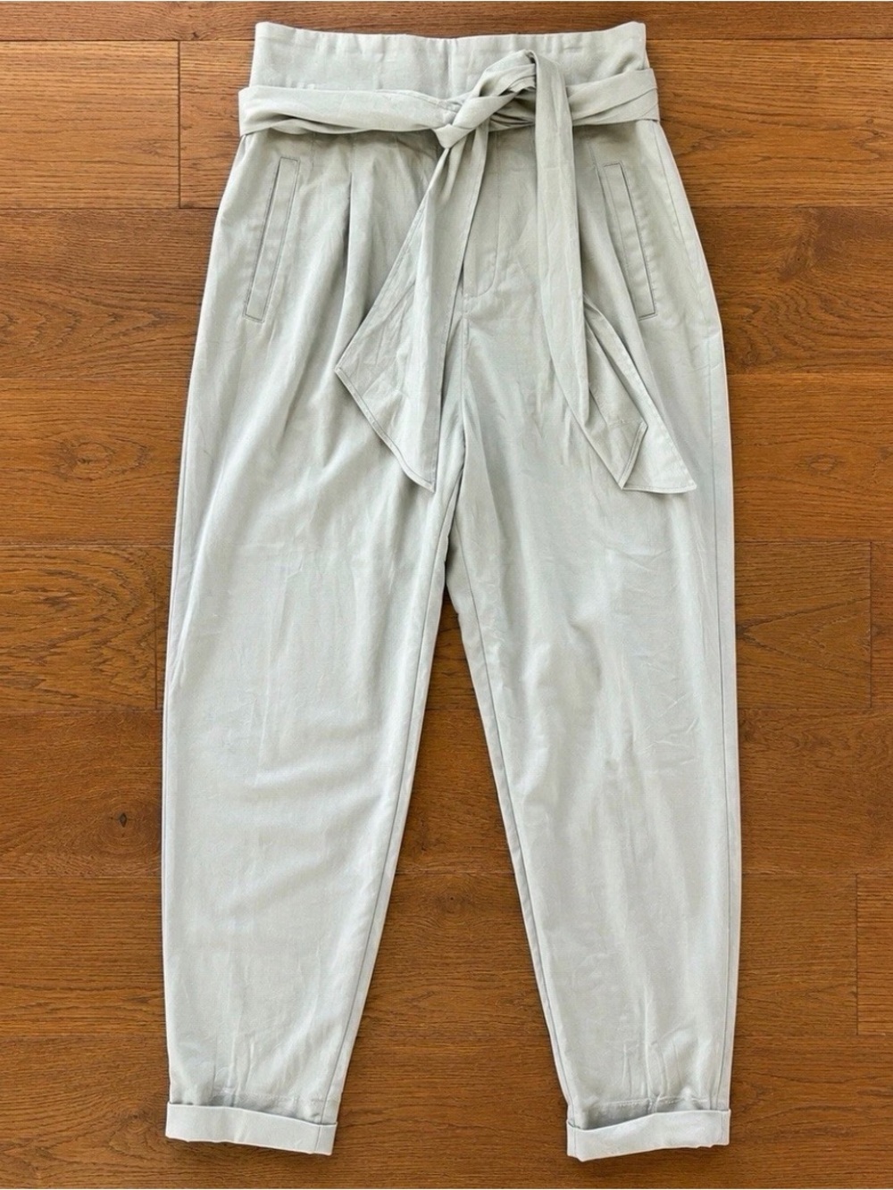 Anthropologie Cartonnier Light Gray Paperbag Waist Pants Size 2